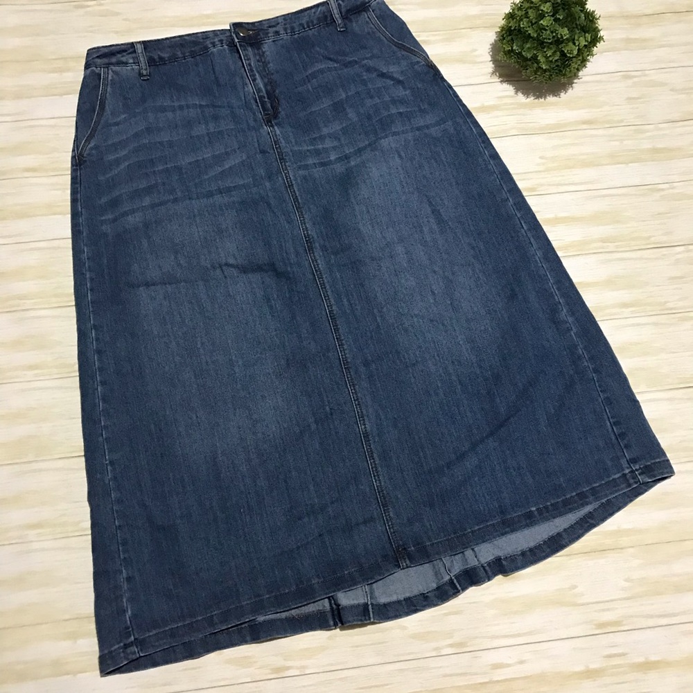 Cato Long Modest No Slit Medium Wash Denim Jean Skirts Women’s Plus Size 16W
